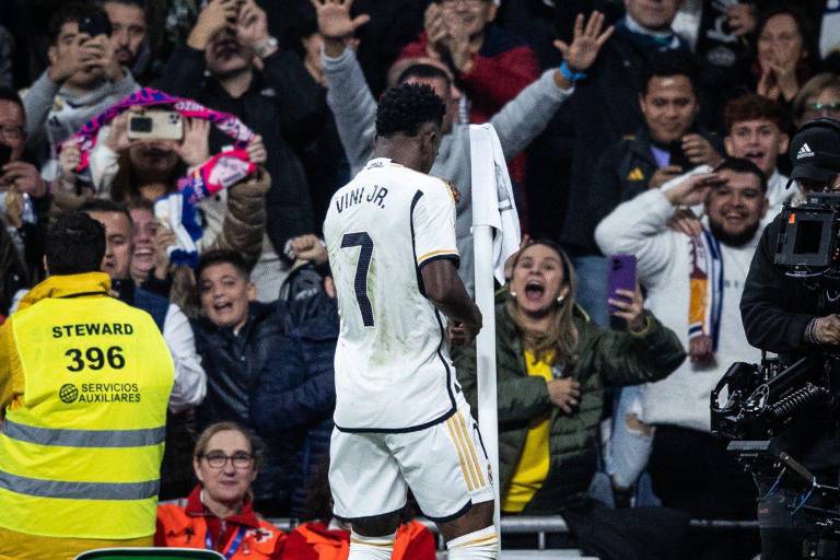 Piden archivar caso de insultos contra Vinicius