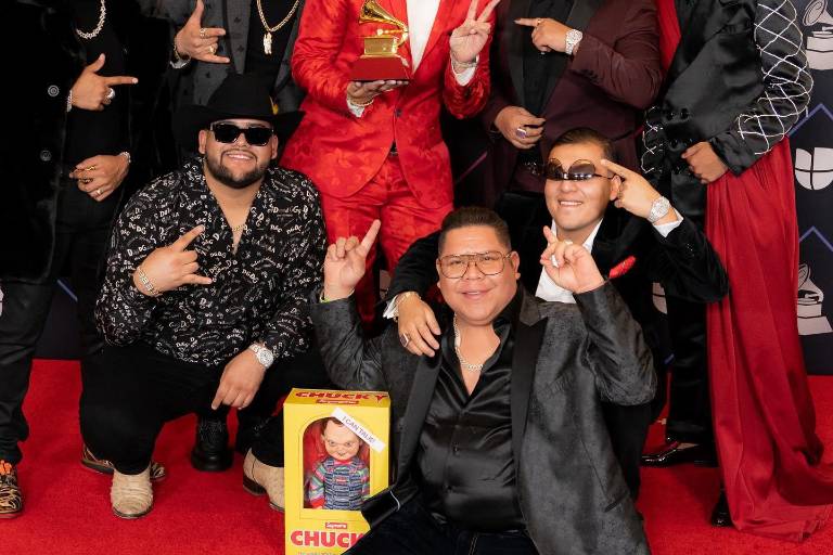 Culmina Grupo Firme enfiestado y amanecido su Tour 2022