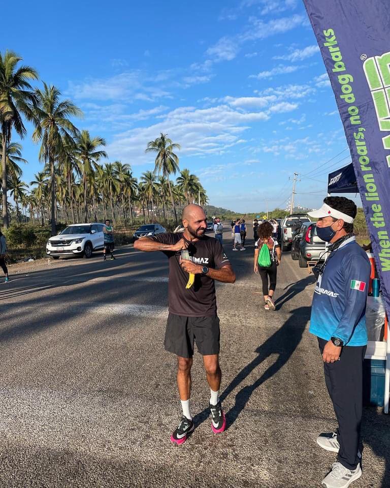 $!Atletas en Mazatlán protestan con carrera por la suspensión del Maratón de Culiacán