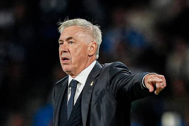 Ancelotti defiende a Raúl Asencio y asegura que los insultos no influirán en sus decisiones
