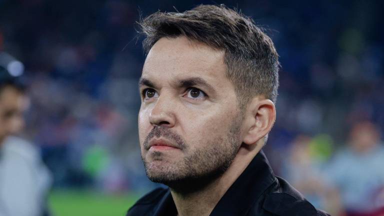 Nicolás Larcamón sale de la Máquina.