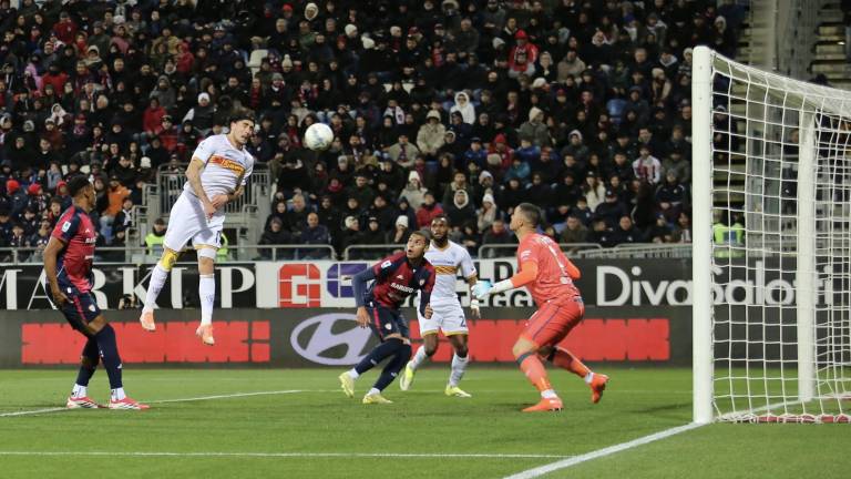 El Lecce logró los tres puntos en casa del Cagliari.