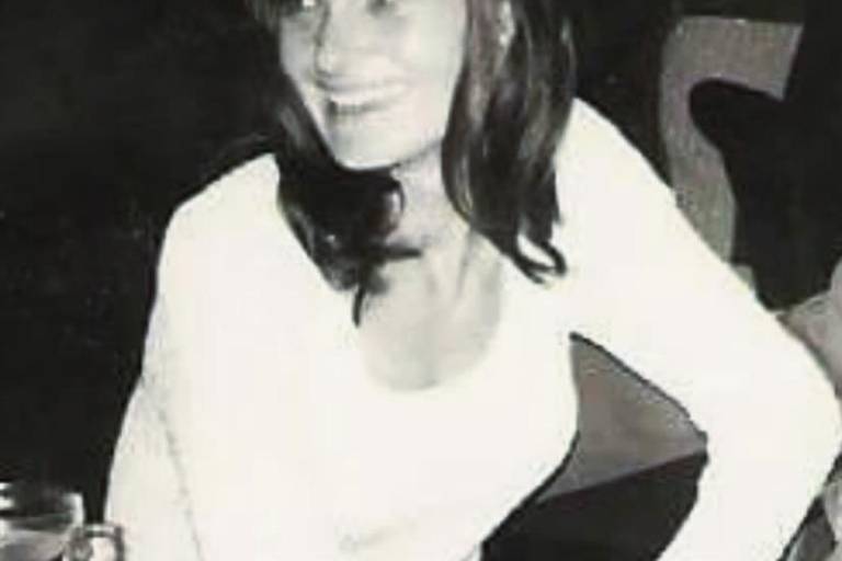 Dedican Alejandro Basteri y Michelle Salas mensajes a Marcela por su cumpleaños