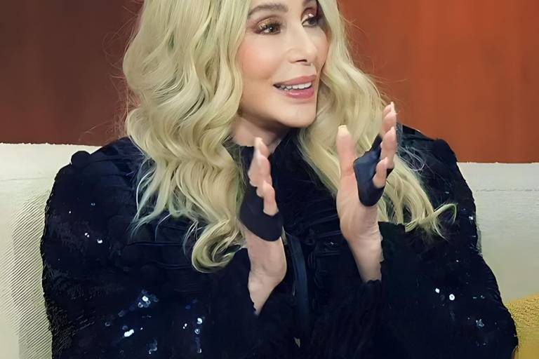 Confiesa Cher que odia envejecer: ‘Daría lo que fuera por volver a tener 70 años’