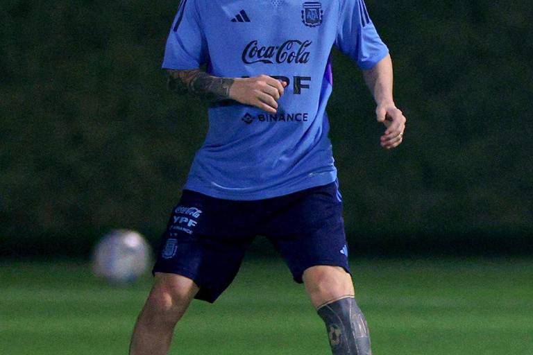 Lionel Messi hace entrenamiento diferenciado con Argentina