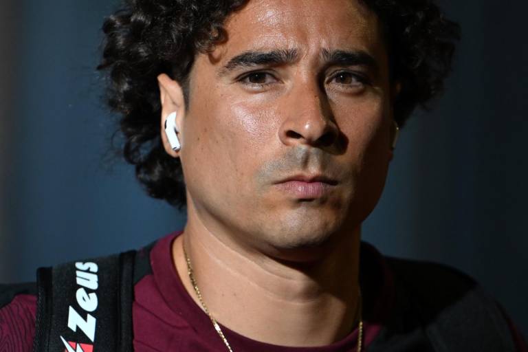 Memo Ochoa es factor para el empate del Salernitana