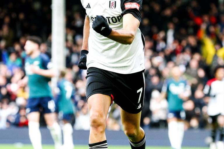 El Arsenal se derrumba ante el Fulham y Raúl Jiménez