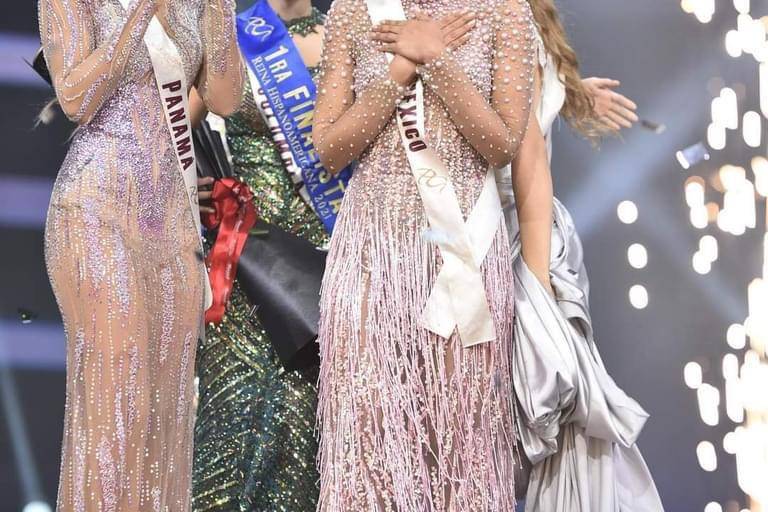 Andrea Bazarte, de México, se corona como Reina Hispanoamericana 2021