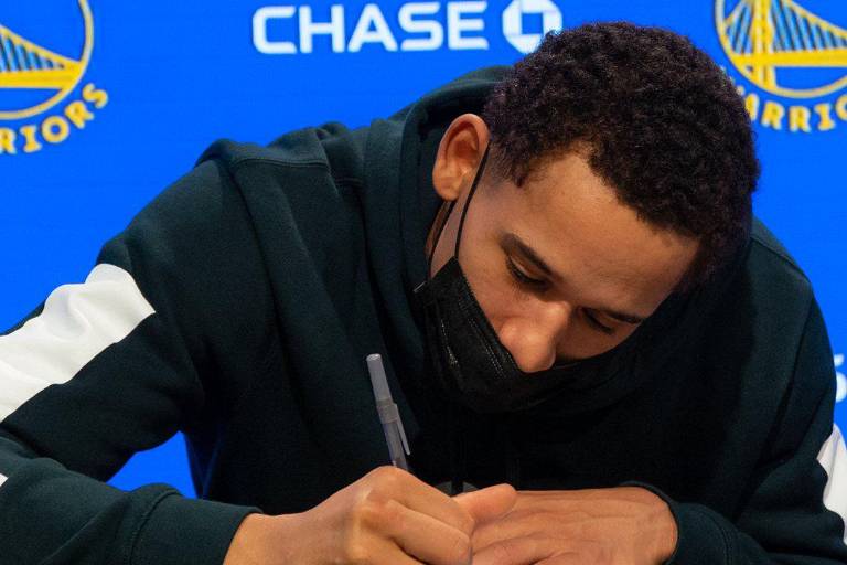 Juan Toscano renueva su contrato con Golden State Warriors y jugará allí la 2021-2022