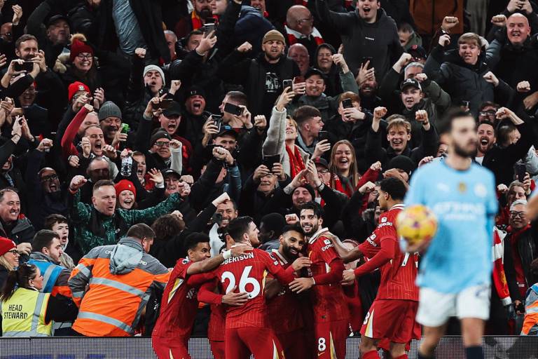 El Liverpool salda cuentas pendientes y deja al Manchester City adolorido