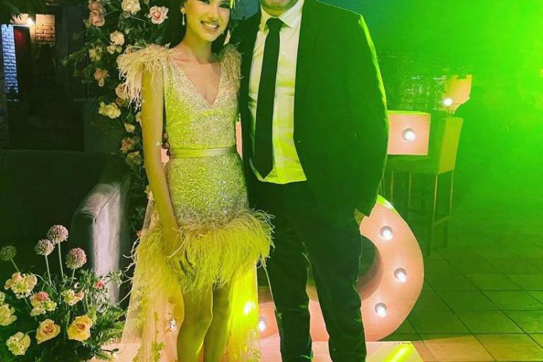 La youtuber Ana Emilia Contreras celebra sus 15 primaveras