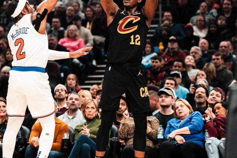 Cavaliers aplastan a los Knicks 142-105 en un despliegue ofensivo dominante