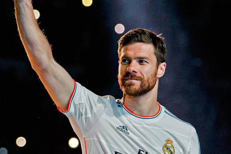 Real Madrid anuncia a Xabi Alonso como su nuevo entrenador