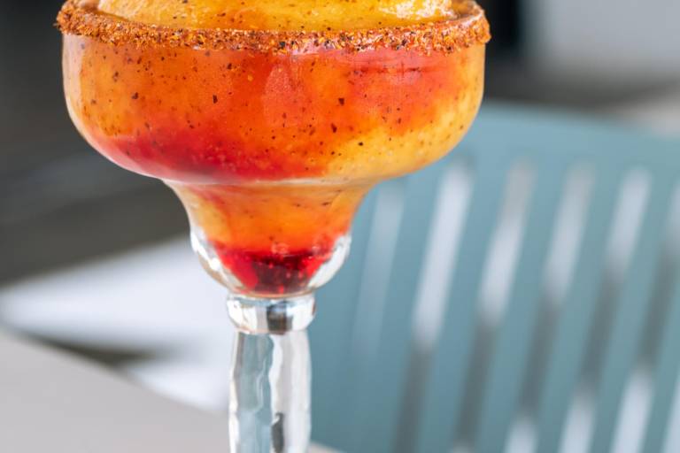 Visita Barrio Olas Altas, la marisquería de los mazatlecos