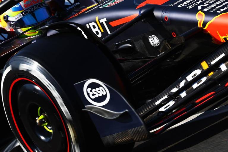 Checo arrancará noveno en Hungría; pole para Hamilton