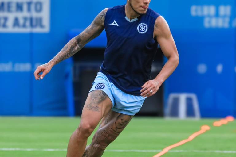 Cruz Azul terminaría a la brevedad relación con Carlos Salcedo