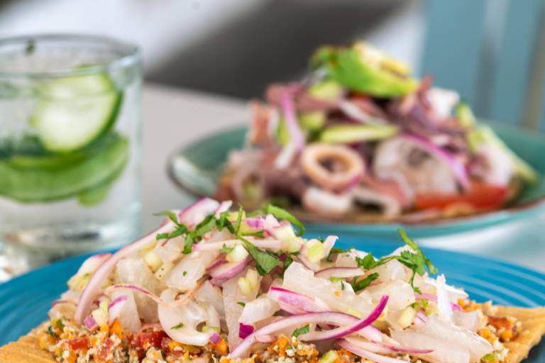 Visita Barrio Olas Altas, la marisquería de los mazatlecos