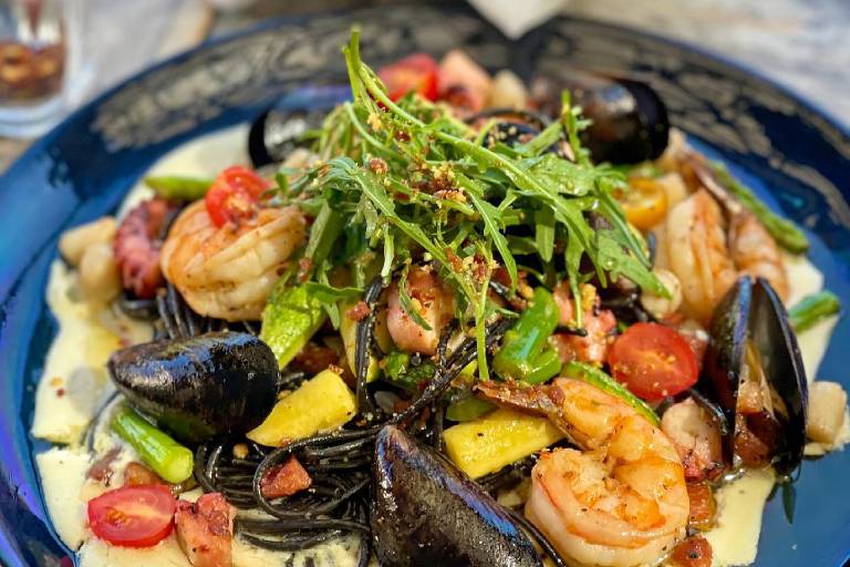 Presenta Cayenna sus nuevos platillos