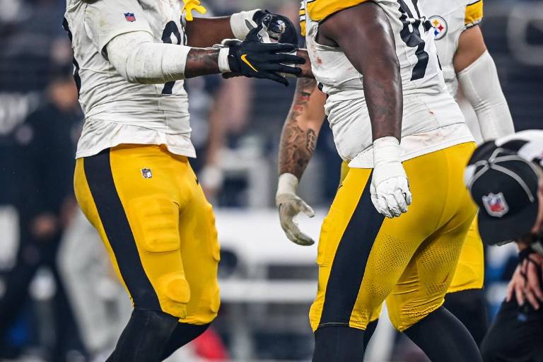 Avión de Steelers sufre falla y aterriza de emergencia en Kansas City