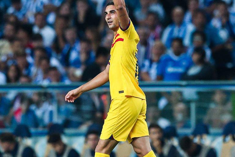 Barcelona aprovechó ‘regalo’ del Porto y con sufrimiento ganó 1-0 de visita