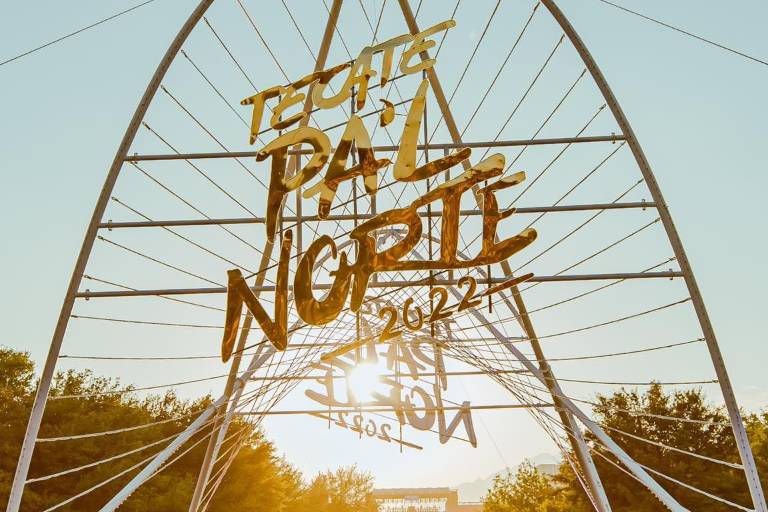 La DJ sinaloense Mariana Bo causa euforia en el Pa’l Norte 2022