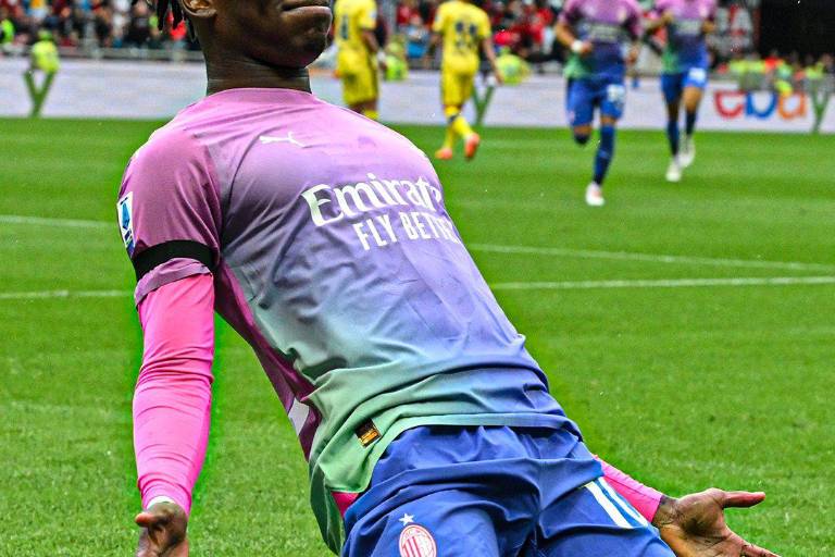 Con gol de Leao, el Milán regresa a la victoria