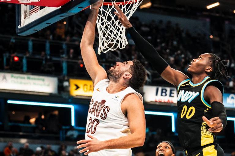 Pacers gana a Cavaliers primer partido del NBA In-Season Tournament