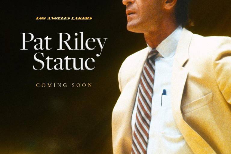 Lakers rendirá homenaje al ex entrenador Pat Riley con estatua