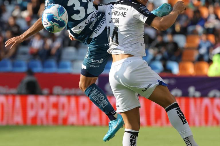 Pachuca rescata dramático empate ante Gallos en el Huracán