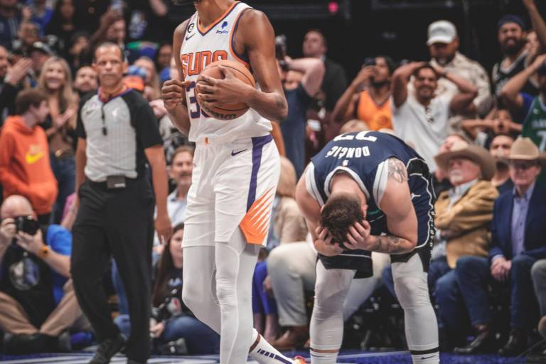 Kevin Durant guía a los Suns a la victoria sobre los Mavericks