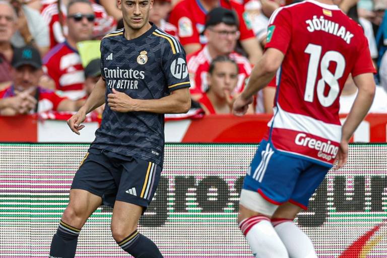 Real Madrid, lleno de suplentes, estrena su título con goleada al Granada
