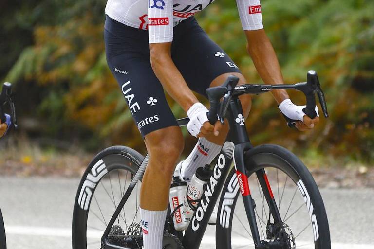 Isaac del Toro mejora en la etapa 16 y asciende posiciones en la general de la Vuelta a España