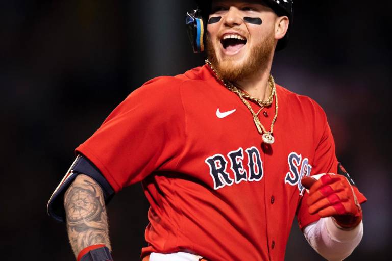 Alex Verdugo la bota y Medias Rojas sale airoso ante Atléticos