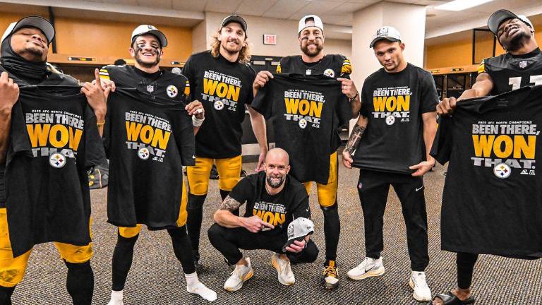 Los Pittsburgh Steelers fueron los últimos en clasificar a la ronda de comodines y serán los últimos en jugar dicha ronda.