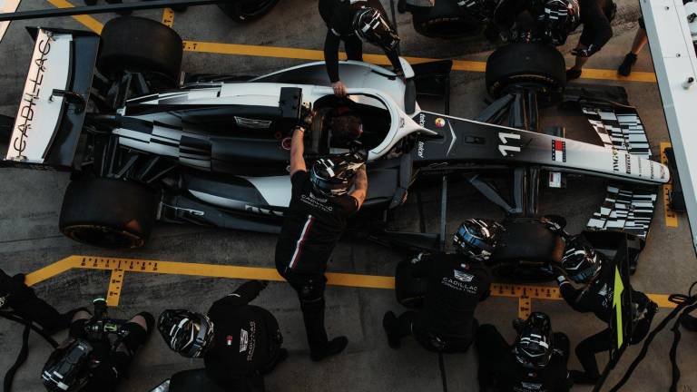 Checo Pérez sigue teniendo problemas con su monoplaza.