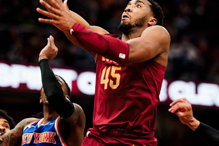 Cleveland Cavaliers dominan a Knicks y establecen marcas