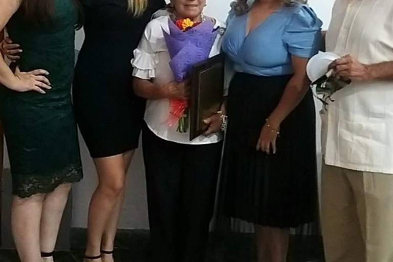 Angélica Martín de Madero recibió el Galardón Empresarial 2020-2021