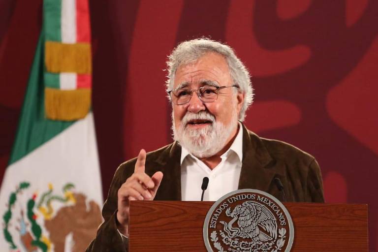 Encinas pide a FGR indagar filtración de información sobre caso Ayotzinapa; revictimiza a las familias, dice Centro Prodh