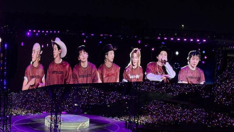 BTS, durante el primero de tres conciertos en la Ciudad de México.