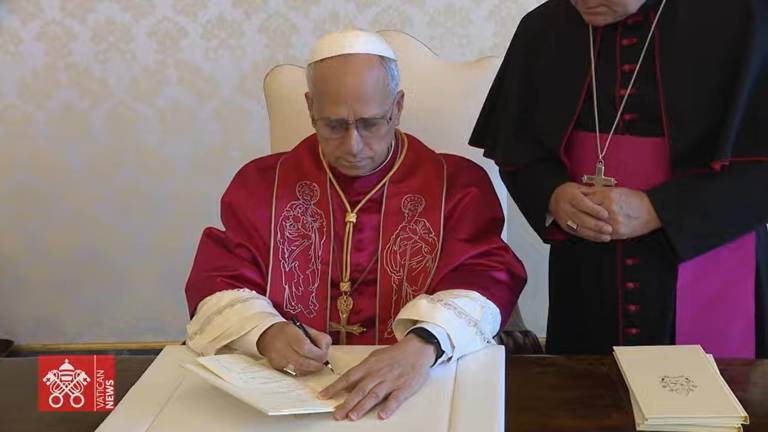 El Papa León XIV firmó su primera Exhortación Apostólica, titulada Dilexi te, “Te he amado”.