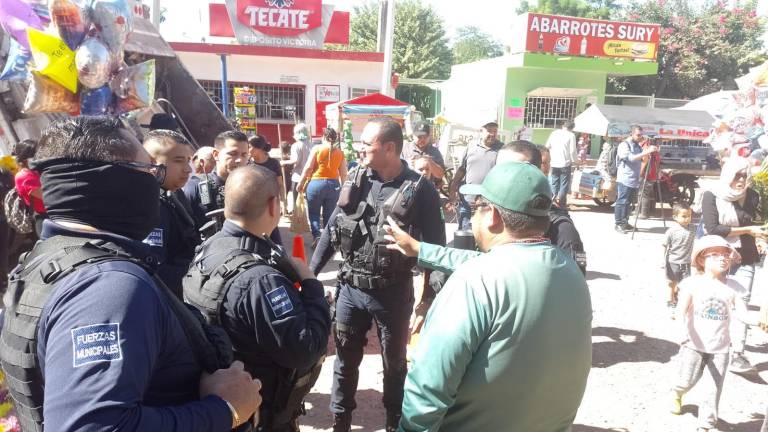 Ayuntamiento de Culiacán da permiso a vendedores para el Panteón 21 de Marzo, pero luego cambia de opinión