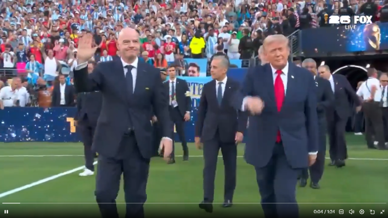 Gianni Infantino y Donald Trump se ganan la rechifla.