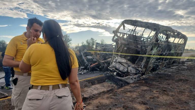 Protección Civil Sinaloa confirma que fueron 19 las personas fallecidas en el accidente carretero cerca de Elota.