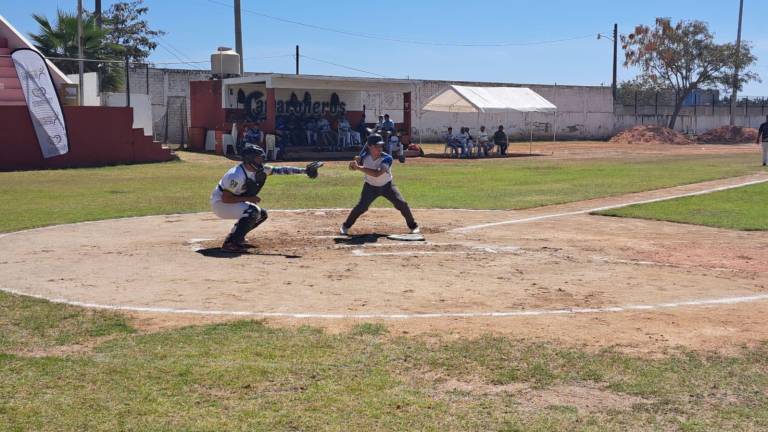 Escuinapa hizo valer su condición de local en el Cuadrangular de Beisbol de Estrellas Nuevos Valores.