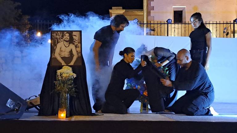 Danza Joven ofrece un homenaje dancístico a Max Corrales.