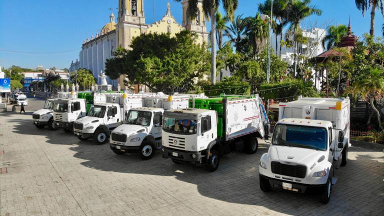 Las nuevas unidades recolectoras de basura de Mazatlán.