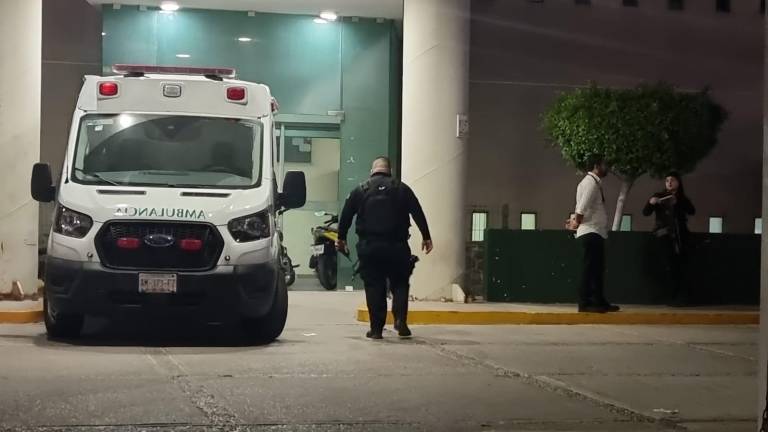 En Navolato dos mujeres fueron llevadas a urgencias médicas tras ser atacadas por un hombre con un machete.