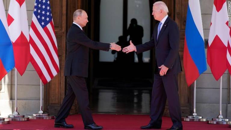 La cumbre de Estados Unidos y Rusia fue una gran pérdida para Putin: críticos