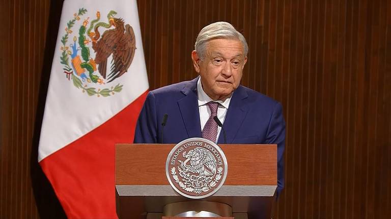 El Presidente Andrés Manuel López Obrador afirma que durante su administración se han hecho reformas cuyo distintivo son la honestidad y el humanismo.