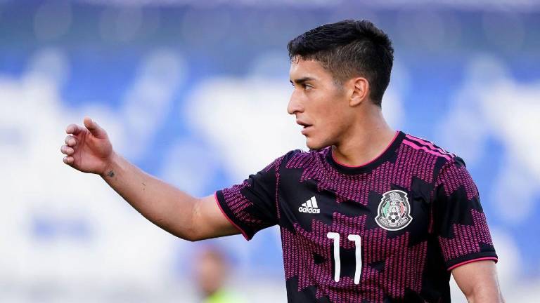 FIFA multa a México por quererse ‘robar’ a Alejandro Zendejas.